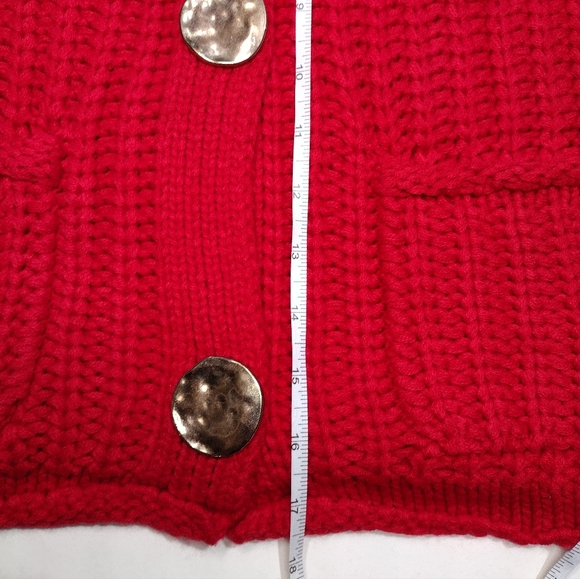 Commense Crochet Button Front Crop Sweater Vest. Small Bright Red - Picture 9 of 10
